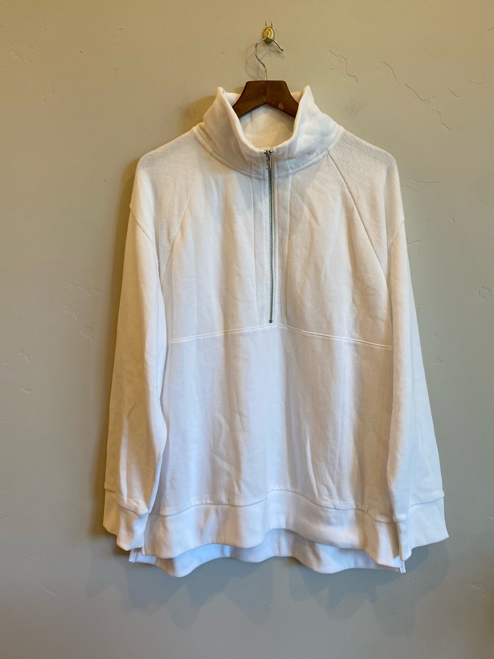 PINK Victoria’s Secret Bright White Half Zip Pull Over Soft Sweatshirt